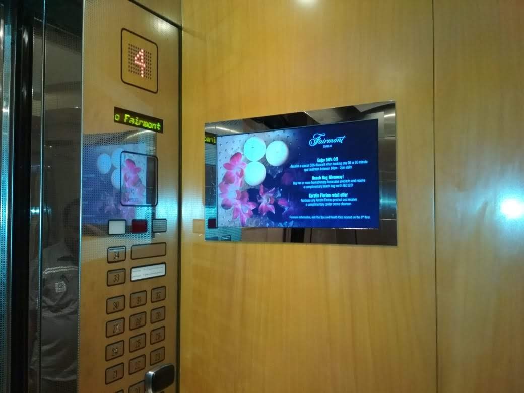 elevator digital signage