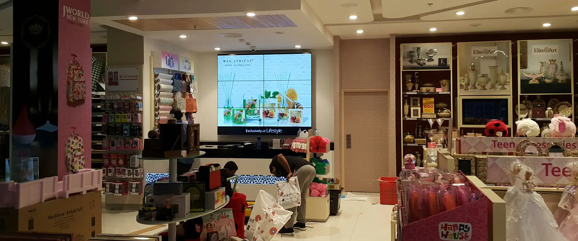 Video-wall-Retail-Banner