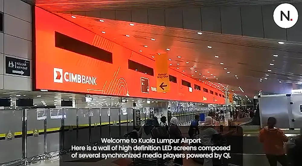 KL-International-Airport-Extra-Large-LED-Passenger-Infotainment
